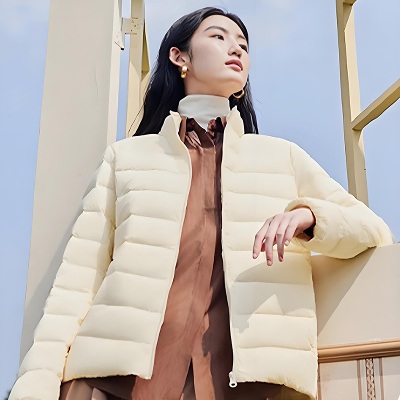 Pengisian Jaket Luar Ruangan Penyimpanan Panas Tiga Dimensi Fluffy Duck Down